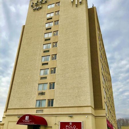 E Hotel Banquet & Conference Center Едисън Екстериор снимка