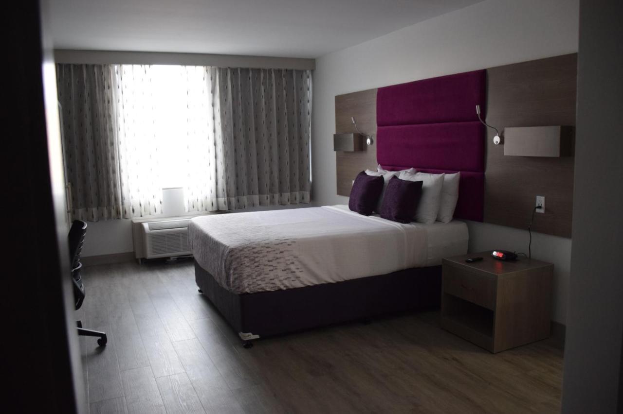 E Hotel Banquet & Conference Center Едисън Екстериор снимка